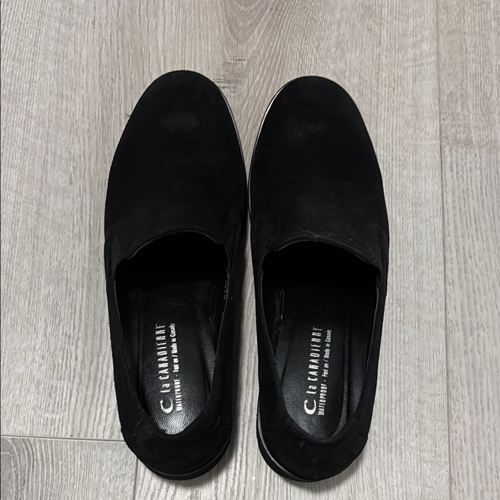 la Canadienne Black Women’s Loafers
